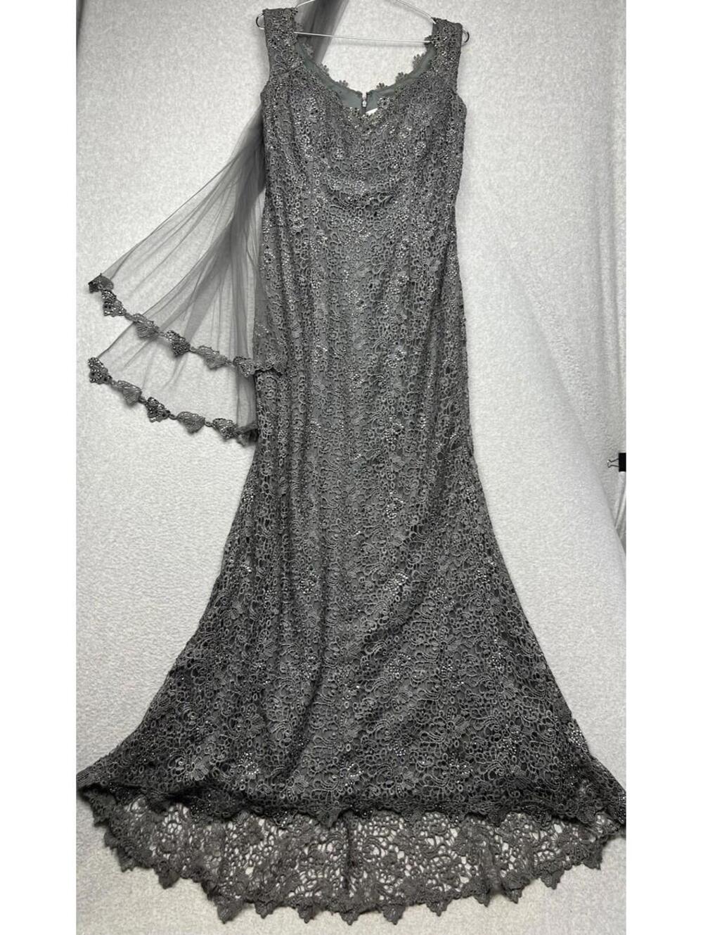 Montage Mon Cheri Formal Lace Gown Dress Rhinestone Size 14 Mother of Bride Gray